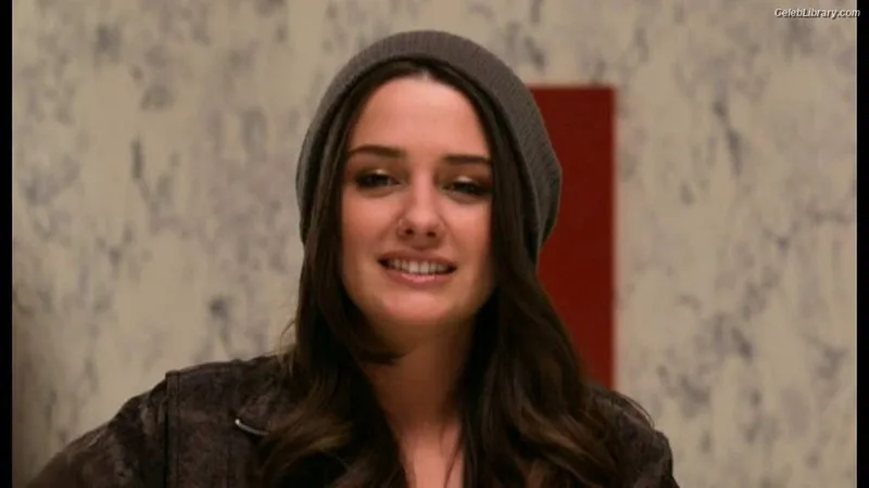 Addison Timlin photo 4 of 686