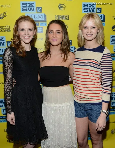 Addison Timlin photo 24 of 686