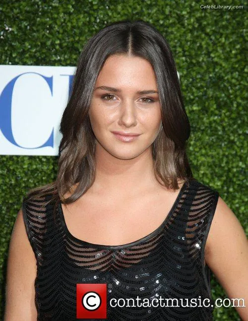 Addison Timlin photo 22 of 686