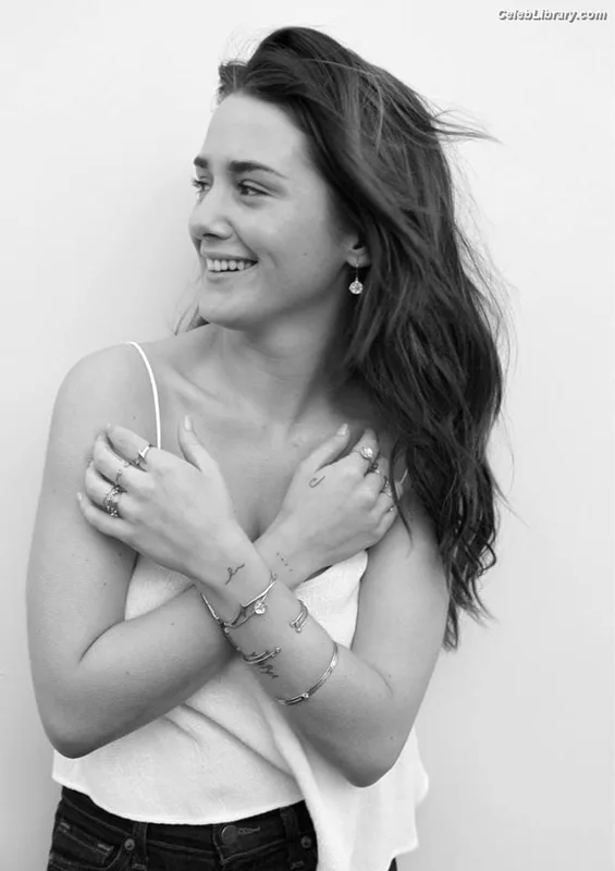 Addison Timlin photo 24 of 686