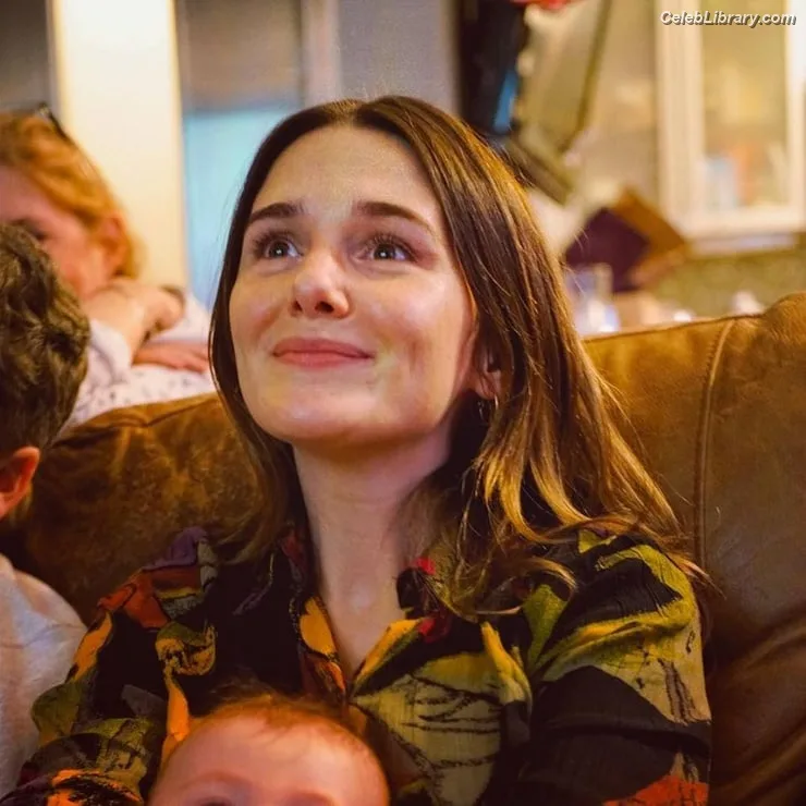 Addison Timlin photo 24 of 686