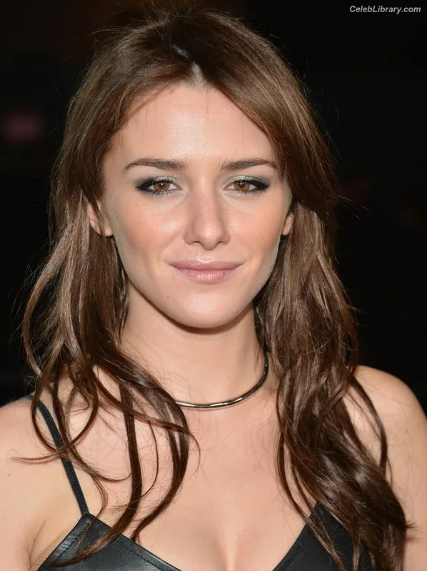 Addison Timlin photo 1 of 686