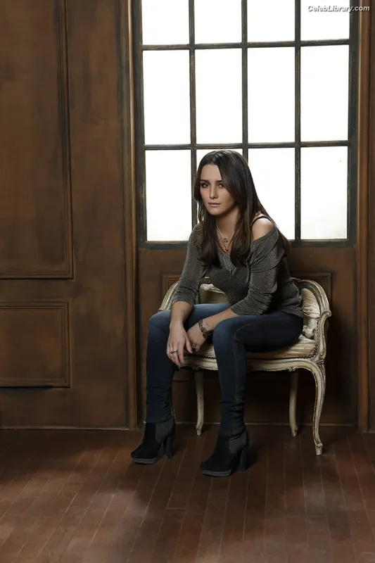 Addison Timlin photo 8 of 686