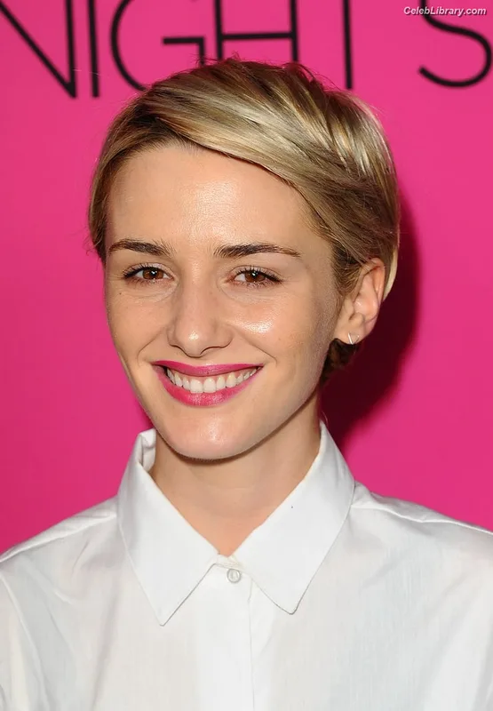 Addison Timlin photo 9 of 686