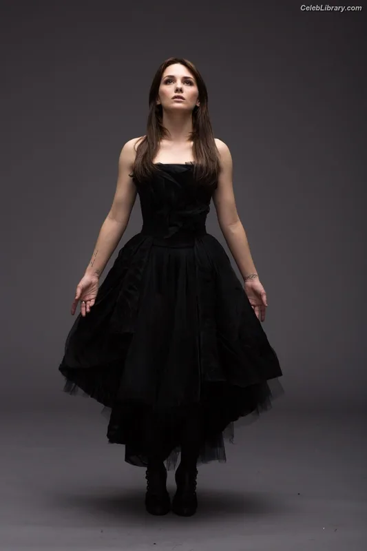 Addison Timlin photo 22 of 686
