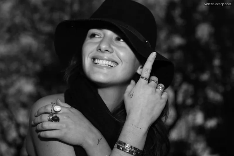 Addison Timlin photo 13 of 686