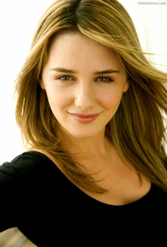 Addison Timlin photo 16 of 686