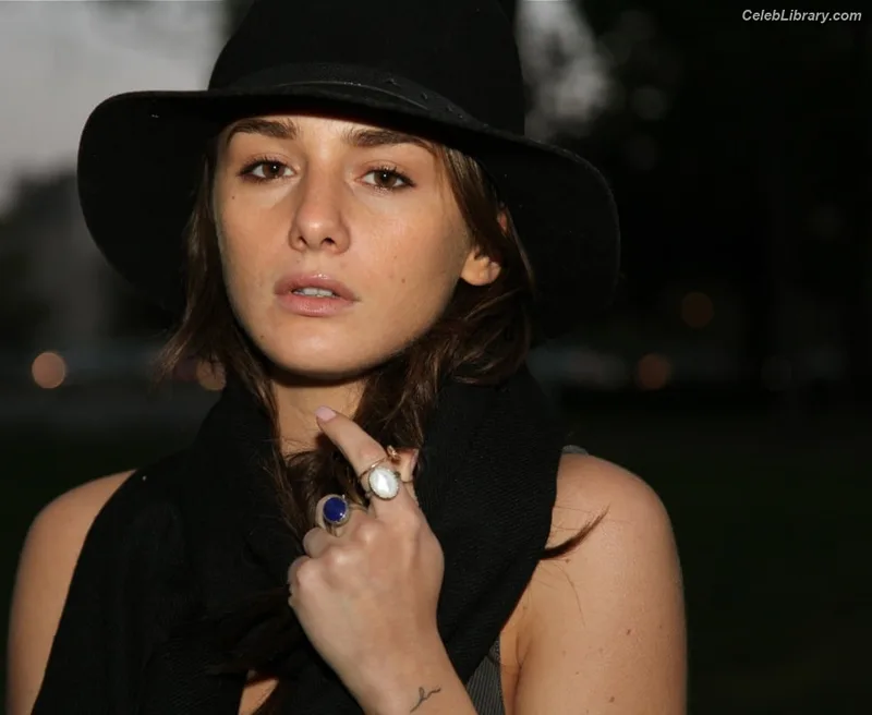 Addison Timlin photo 21 of 686