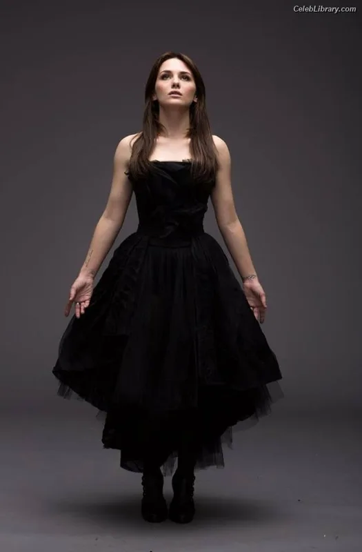 Addison Timlin photo 7 of 686