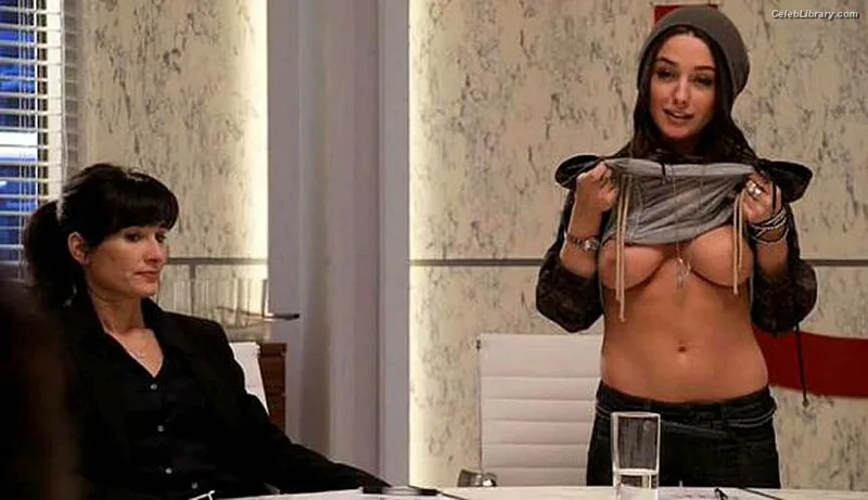 Addison Timlin photo 13 of 686