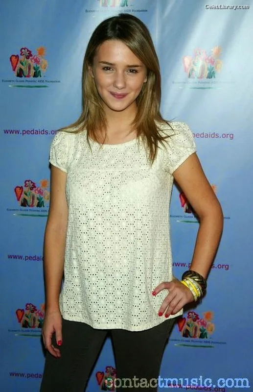 Addison Timlin photo 5 of 686