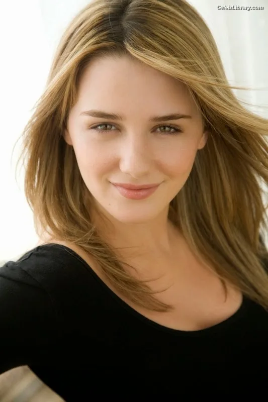 Addison Timlin photo 22 of 686