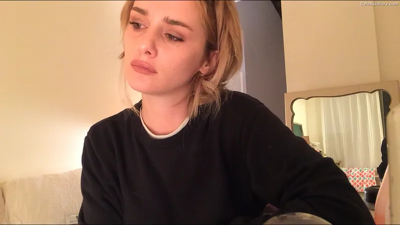 Addison Timlin photo 17 of 686