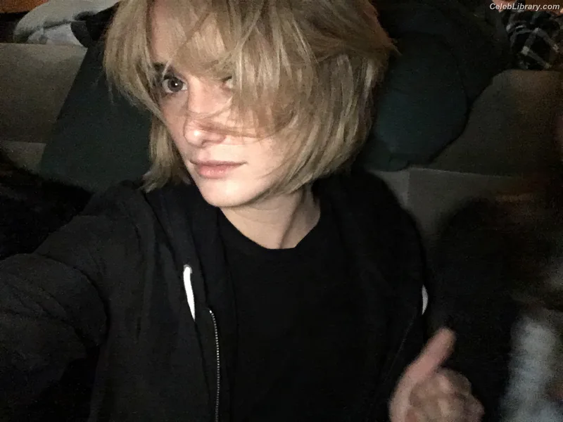 Addison Timlin photo 23 of 686