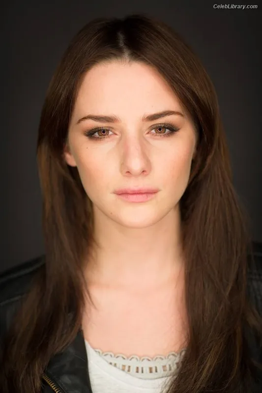 Addison Timlin photo 10 of 686