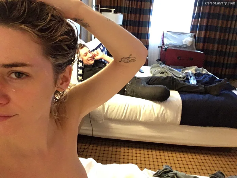 Addison Timlin photo 3 of 686