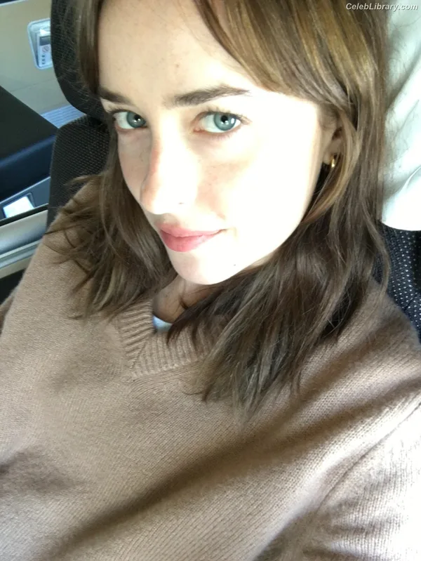 Addison Timlin photo 10 of 686