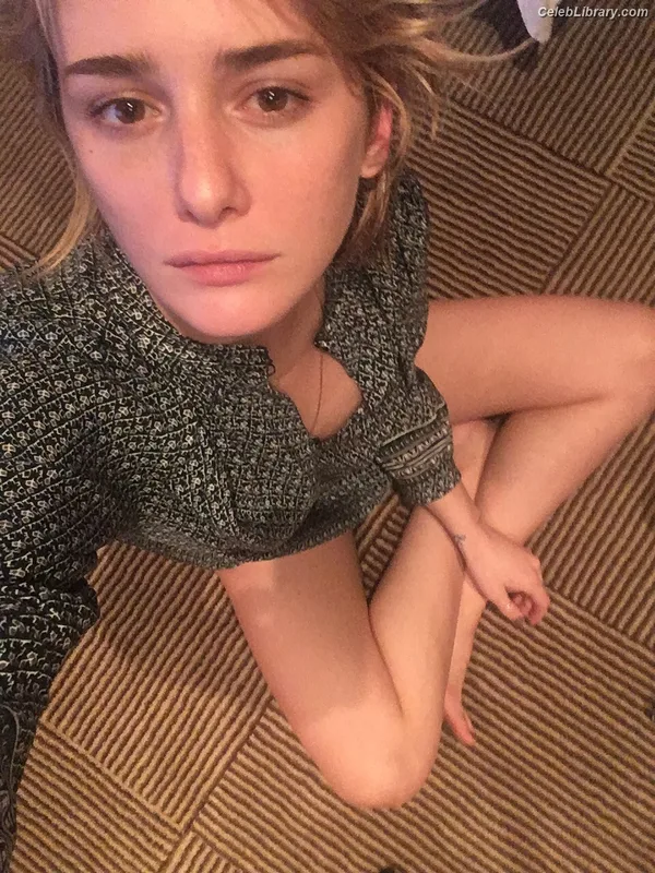 Addison Timlin photo 12 of 686