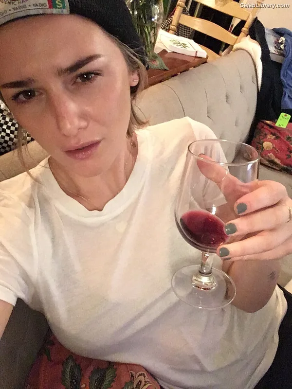 Addison Timlin photo 8 of 686