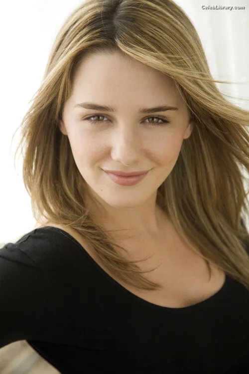 Addison Timlin photo 20 of 686