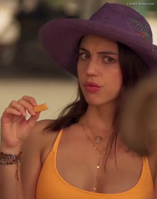 Adelaide Kane photo 6 of 236