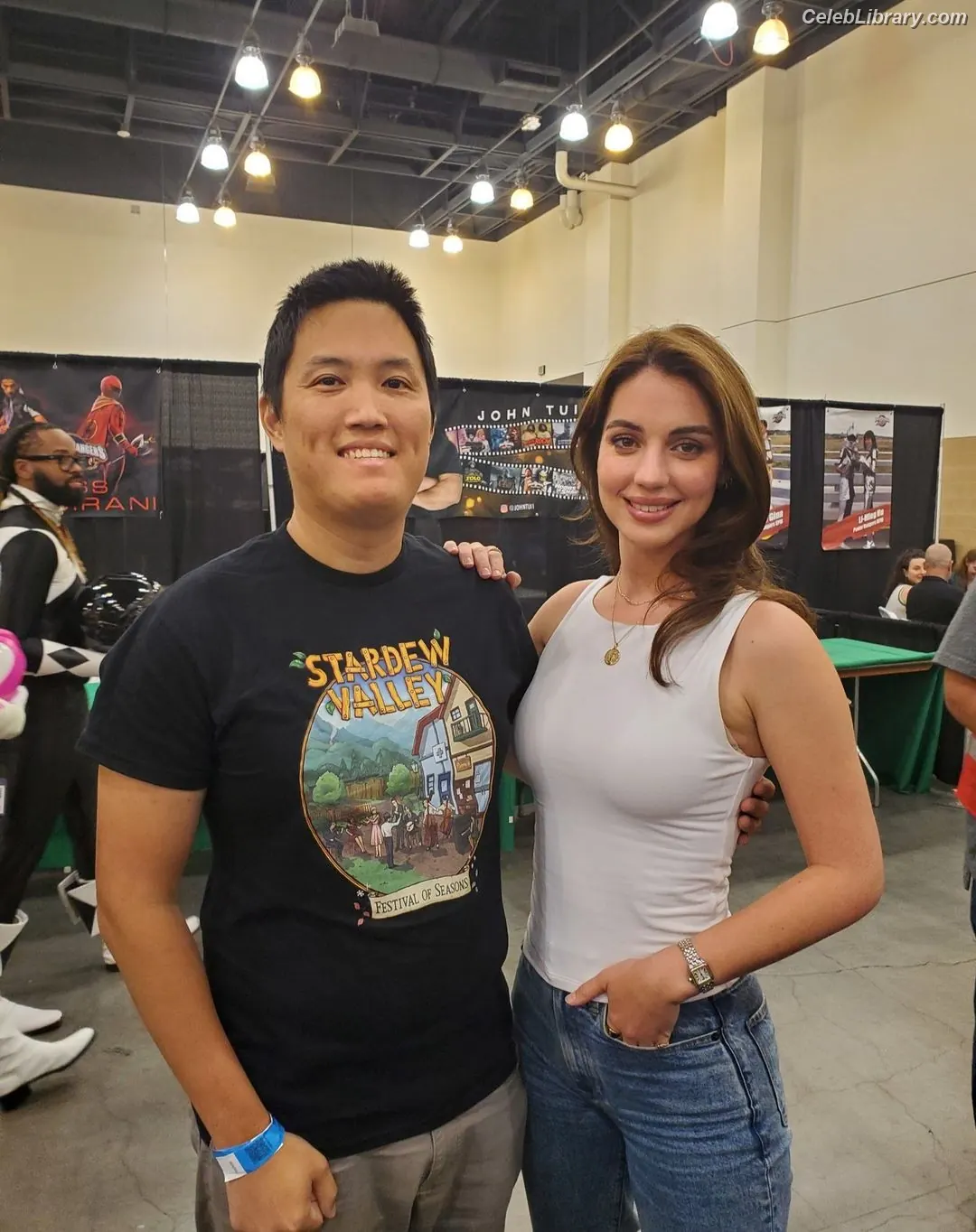 Adelaide Kane photo 3 of 236