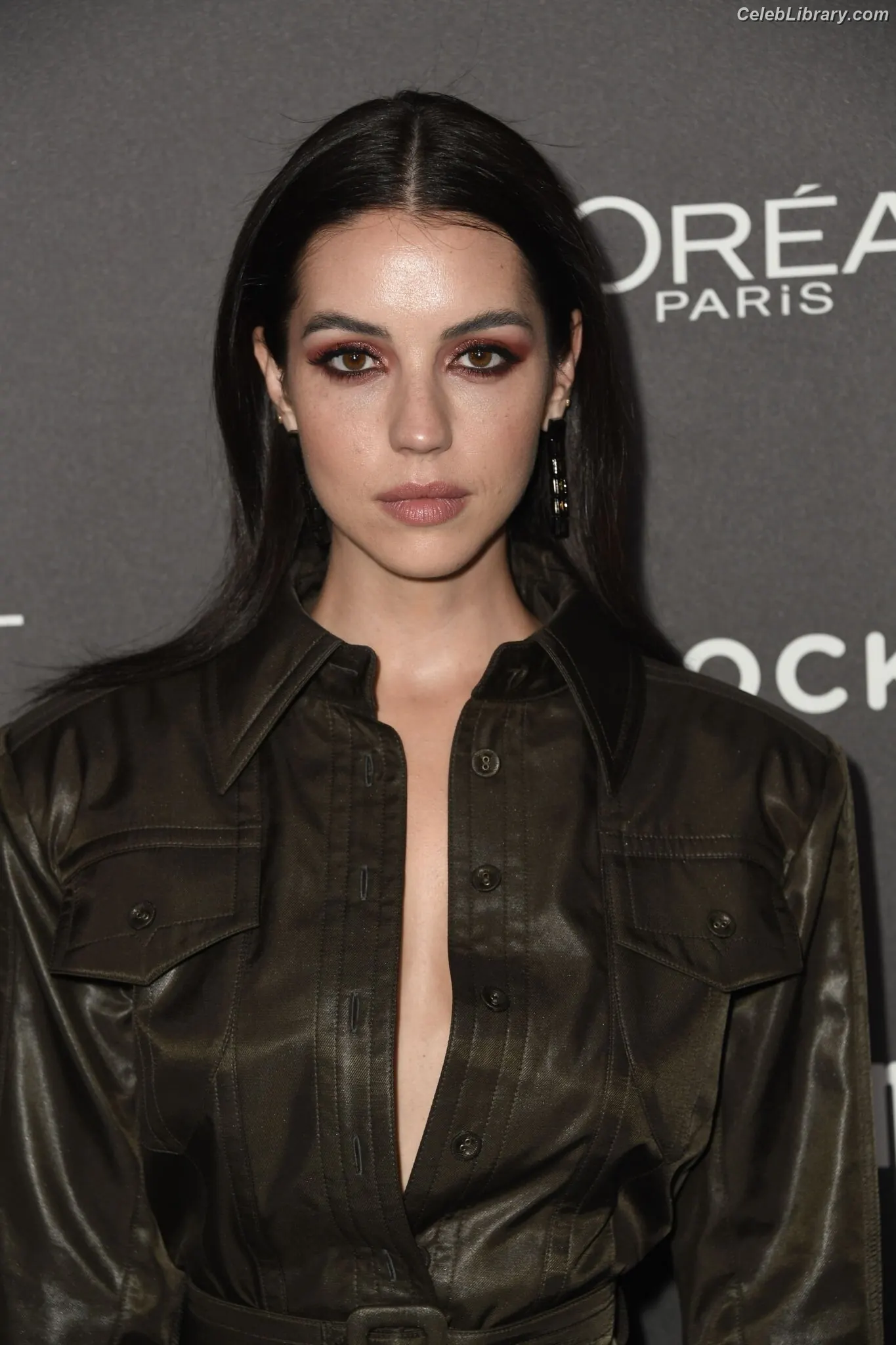 Adelaide Kane photo 11 of 236