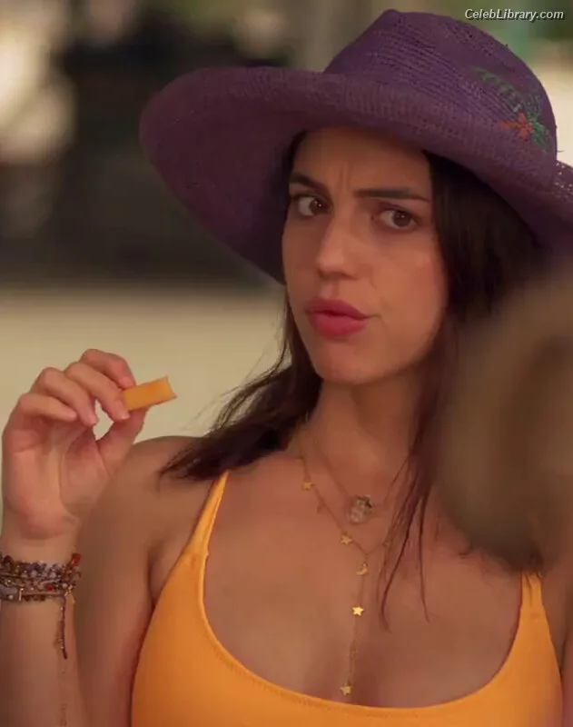Adelaide Kane photo 6 of 237