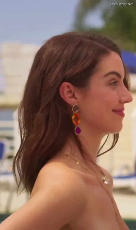 Adelaide Kane photo 10 of 237