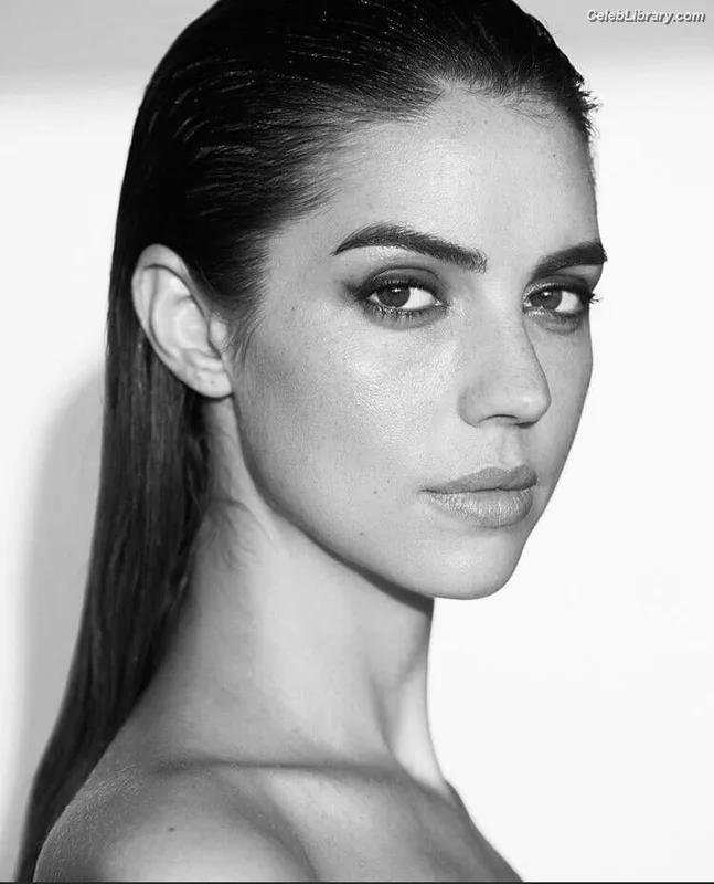 Adelaide Kane photo 21 of 237
