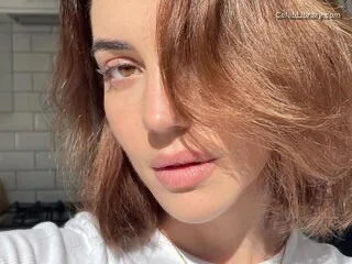 Adelaide Kane photo 22 of 237