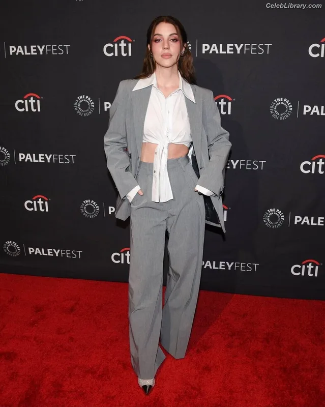 Adelaide Kane photo 14 of 237