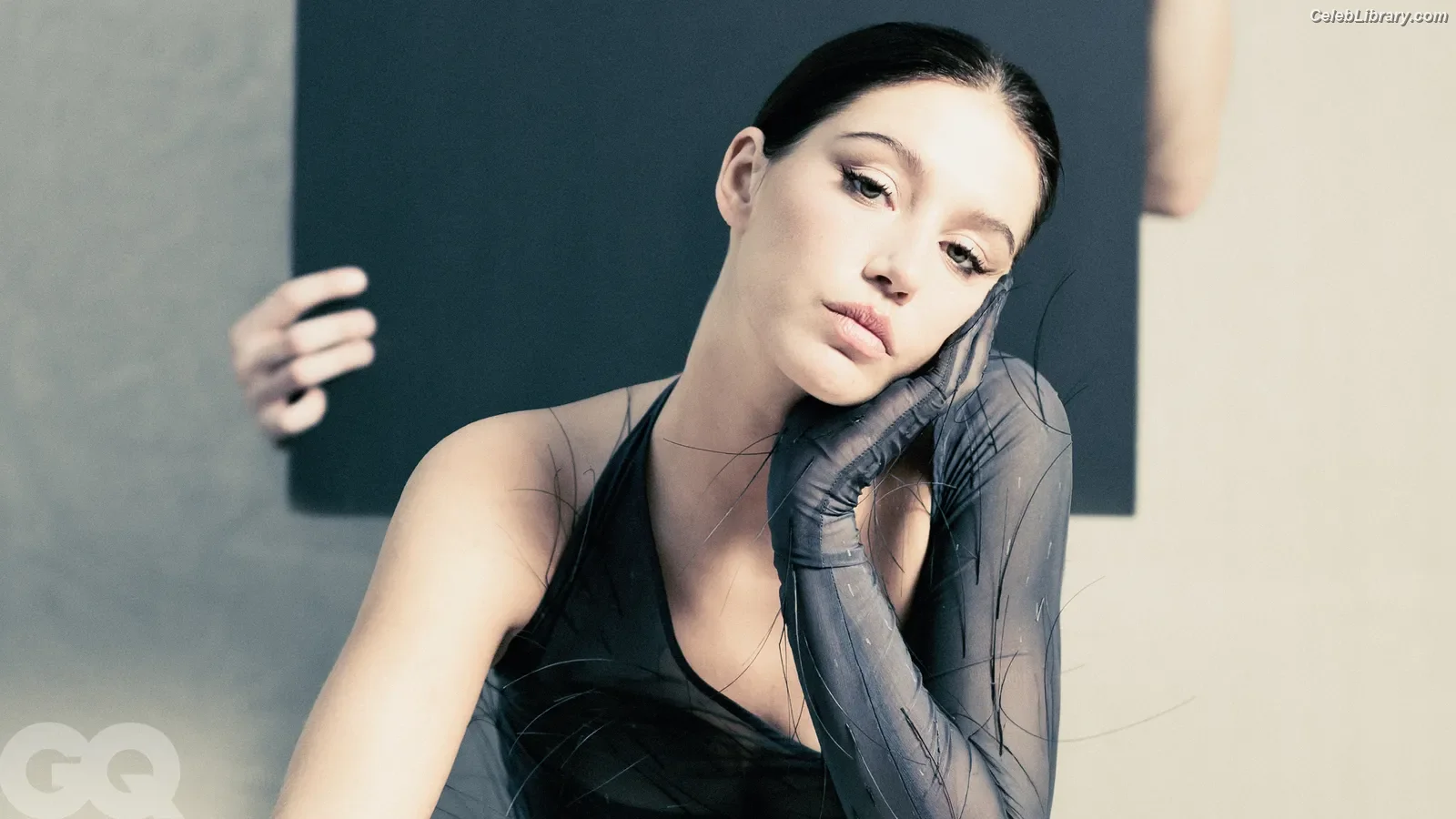 Adèle Exarchopoulos photo 5 of 601