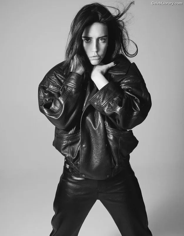 Adèle Exarchopoulos photo 3 of 602