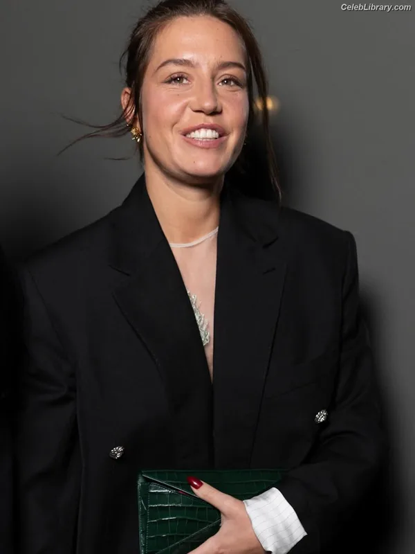 Adèle Exarchopoulos photo 24 of 602