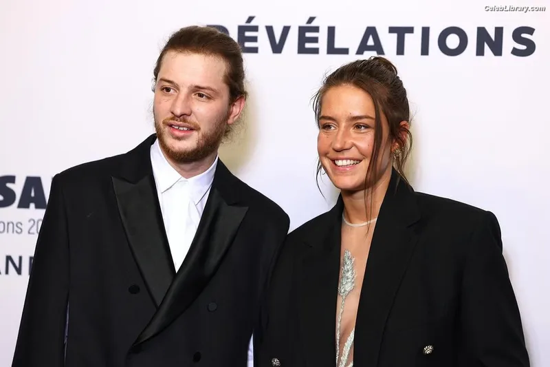 Adèle Exarchopoulos photo 12 of 602