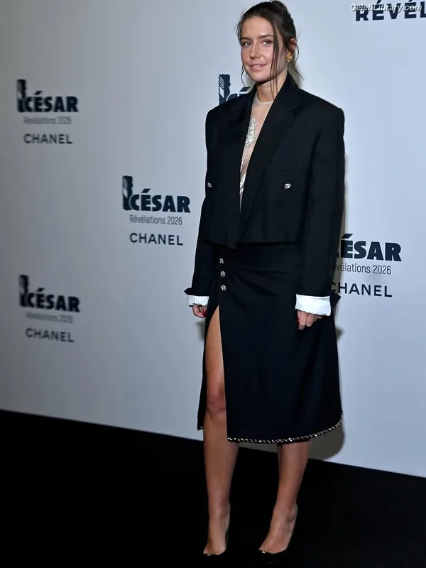 Adèle Exarchopoulos photo 15 of 602