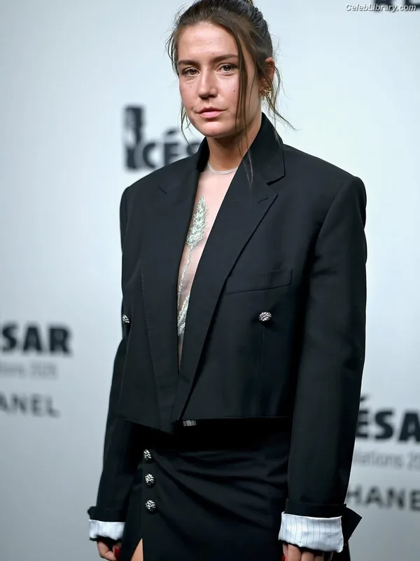 Adèle Exarchopoulos photo 18 of 602