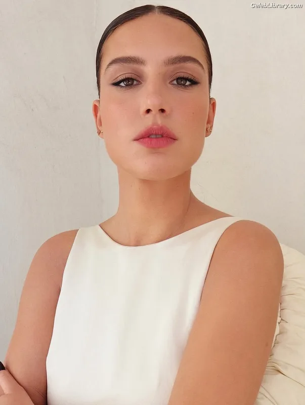 Adèle Exarchopoulos photo 24 of 602