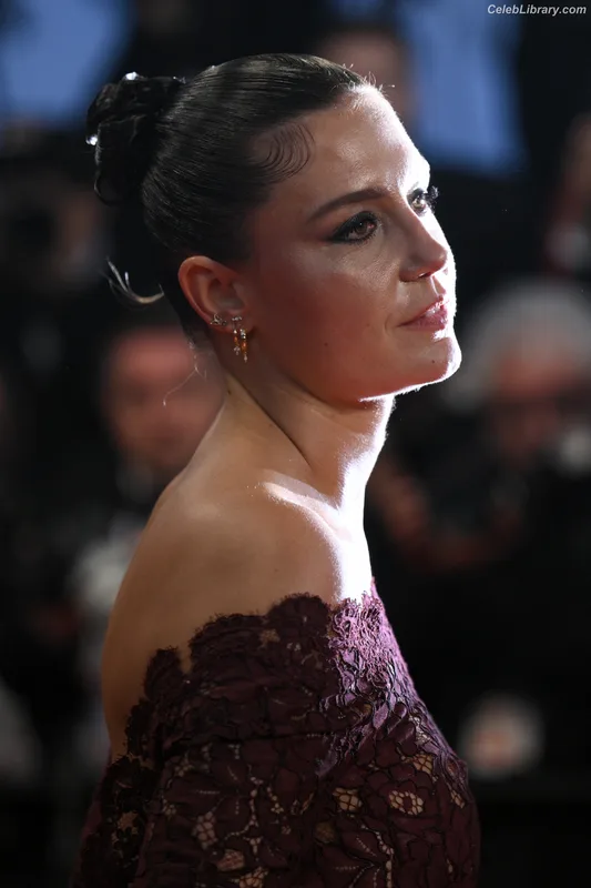 Adèle Exarchopoulos photo 19 of 602