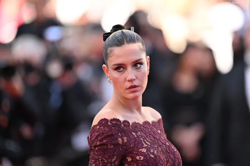 Adèle Exarchopoulos photo 7 of 602