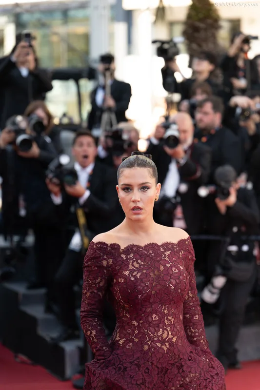 Adèle Exarchopoulos photo 16 of 602