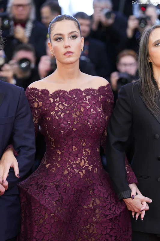 Adèle Exarchopoulos photo 8 of 602