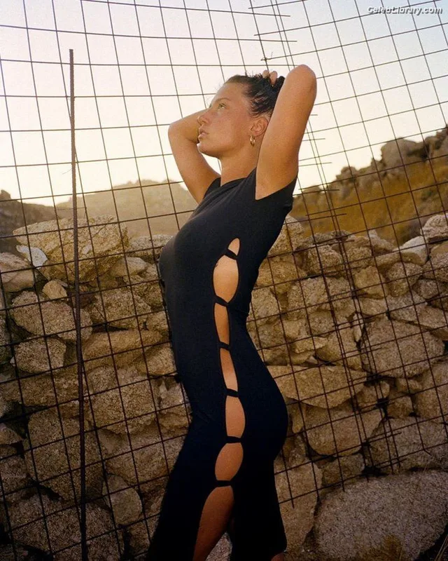 Adèle Exarchopoulos photo 9 of 602