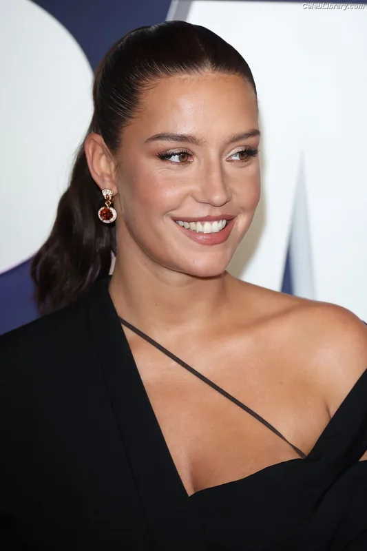 Adèle Exarchopoulos photo 24 of 602