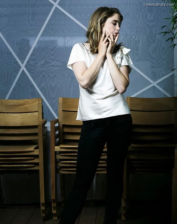 Adèle Haenel photo 13 of 259