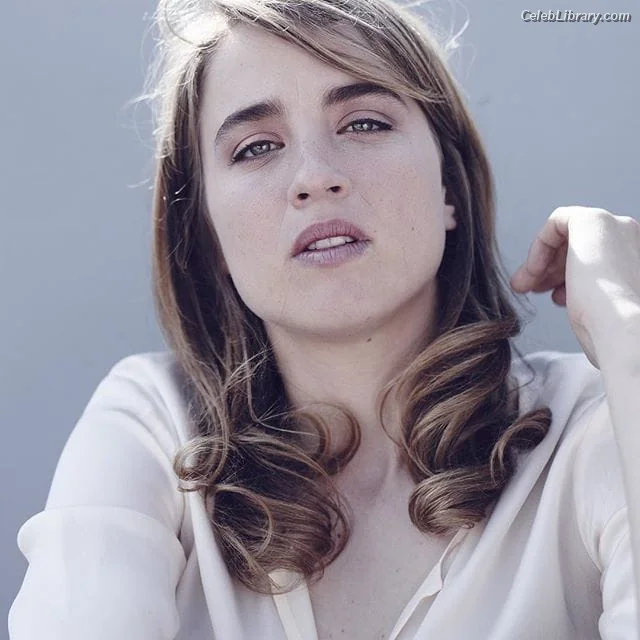 Adèle Haenel photo 12 of 259