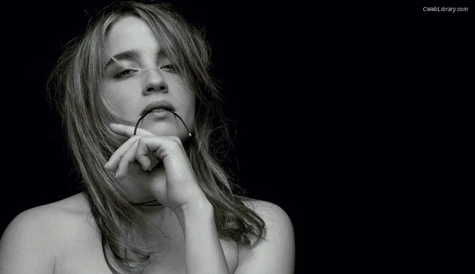 Adèle Haenel photo 9 of 260