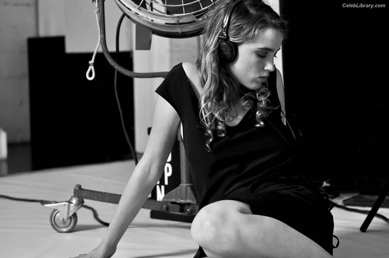 Adèle Haenel photo 14 of 260