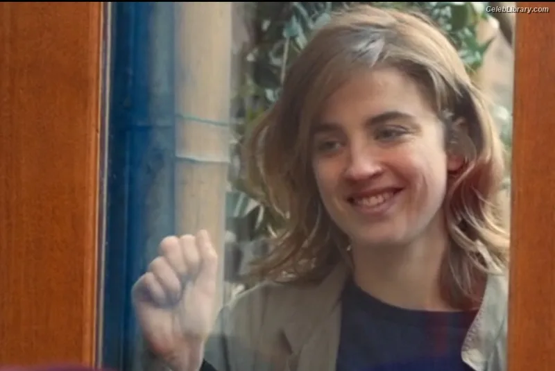 Adèle Haenel photo 5 of 260